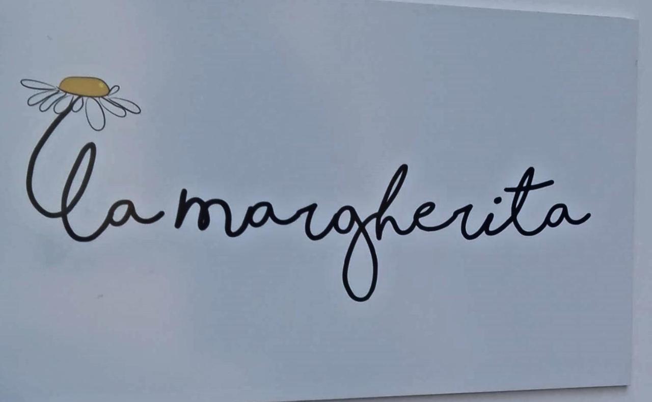 La Margherita B&B Ивреа Екстериор снимка